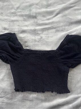 American Eagle Outfitters Black Smocked Puff Sleeve Crop Top